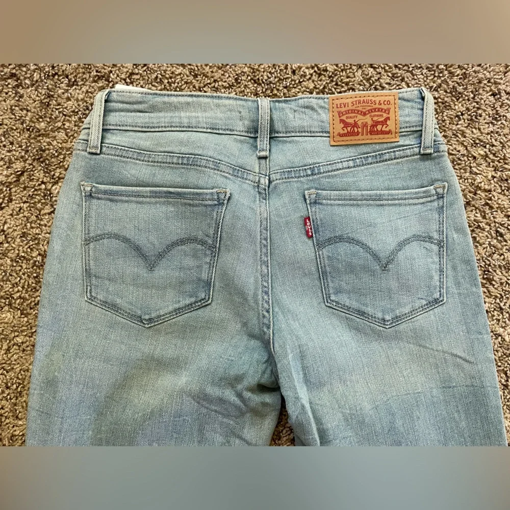 Levi's 712 Slim Light Blue Jeans - Picture 8 of 8